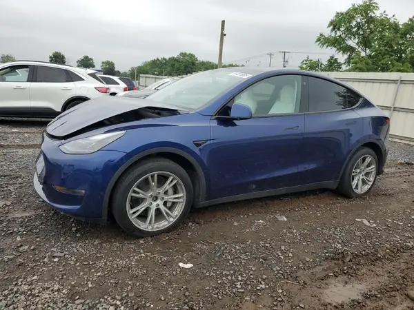 7SAYGAEE3PF764769 2023 TESLA MODEL Y - Image 1