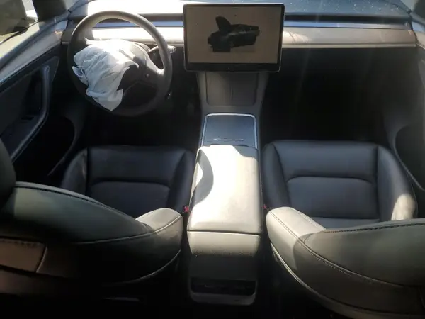 7SAYGAEE3PF772614 2023 TESLA MODEL Y - Image 8