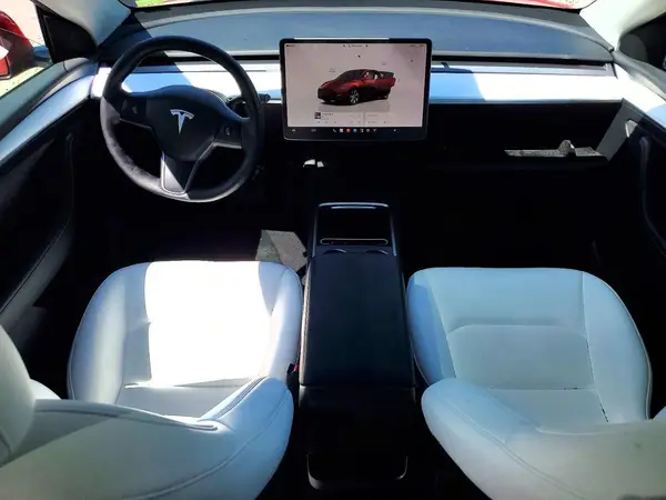 7SAYGAEE3PF783502 2023 TESLA MODEL Y - Image 8