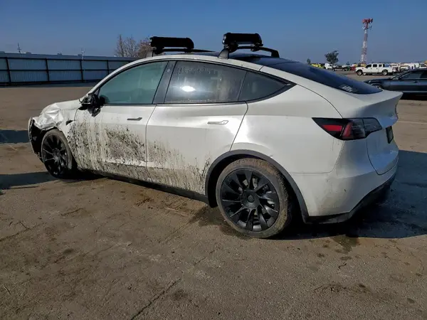 7SAYGAEE3PF785881 2023 TESLA MODEL Y - Image 2
