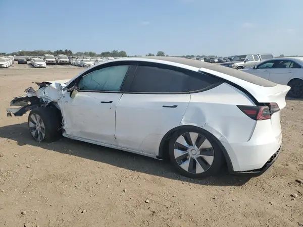 7SAYGAEE3PF788568 2023 TESLA MODEL Y - Image 2