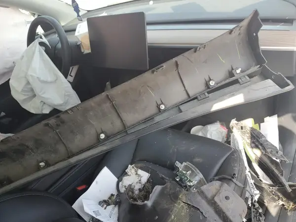 7SAYGAEE3PF788568 2023 TESLA MODEL Y - Image 8