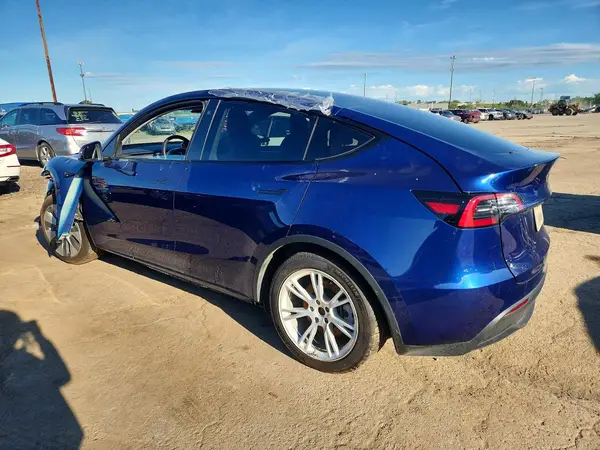 7SAYGAEE3PF789056 2023 TESLA MODEL Y - Image 2