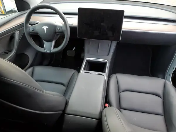 7SAYGAEE3PF803280 2023 TESLA MODEL Y - Image 8