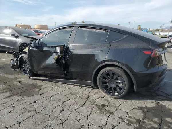 7SAYGAEE3PF805224 2023 TESLA MODEL Y - Image 2