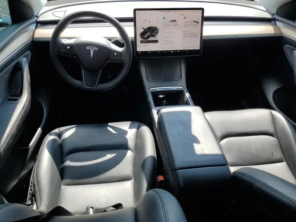 7SAYGAEE3PF805675 2023 TESLA MODEL Y - Image 8