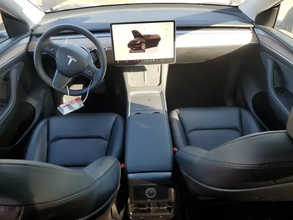 7SAYGAEE3PF833458 2023 TESLA MODEL Y - Image 8