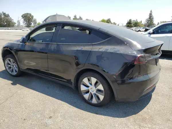 7SAYGAEE3PF843052 2023 TESLA MODEL Y - Image 2