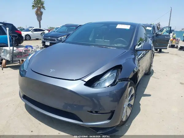 7SAYGAEE3PF871904 2023 TESLA MODEL Y - Image 2
