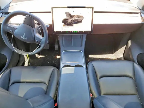7SAYGAEE3PF873944 2023 TESLA MODEL Y - Image 8