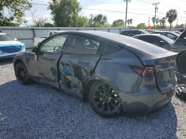 7SAYGAEE3PF874317 2023 TESLA MODEL Y - Image 2