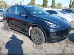 7SAYGAEE3PF883034 2023 TESLA MODEL Y