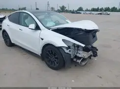 7SAYGAEE3PF896852 2023 TESLA MODEL Y