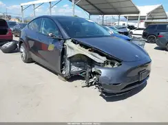 7SAYGAEE3PF902150 2023 TESLA MODEL Y