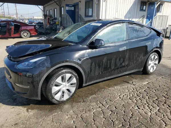 7SAYGAEE3PF903721 2023 TESLA MODEL Y - Image 1