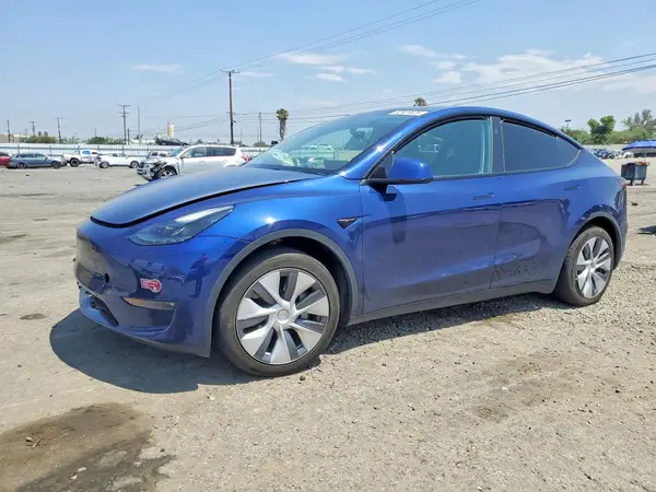 7SAYGAEE3PF903928 2023 TESLA MODEL Y - Image 1