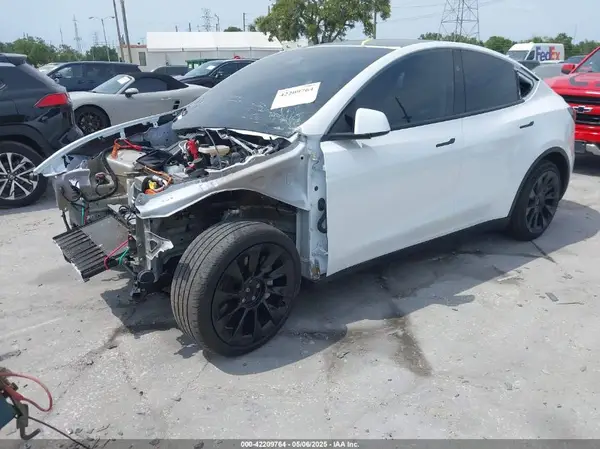 7SAYGAEE3PF907784 2023 TESLA MODEL Y - Image 2
