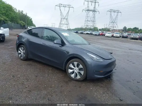 7SAYGAEE3PF971954 2023 TESLA MODEL Y - Image 1