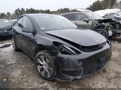 7SAYGAEE3RF009589 2024 TESLA MODEL Y