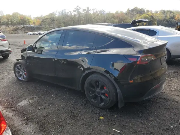 7SAYGAEE3RF011102 2024 TESLA MODEL Y - Image 2