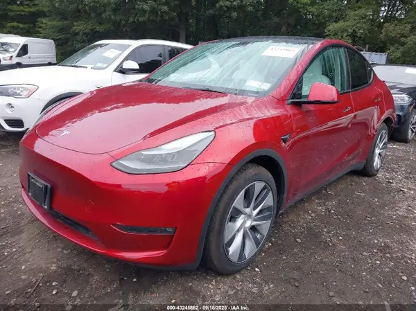 7SAYGAEE3RF032953 2024 TESLA MODEL Y - Image 2