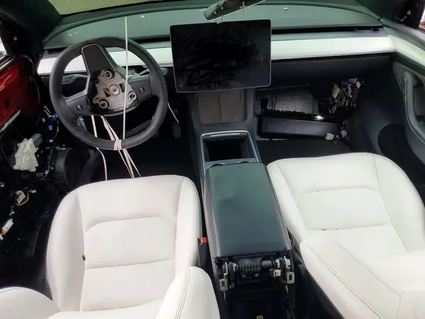 7SAYGAEE3RF059666 2024 TESLA MODEL Y - Image 8