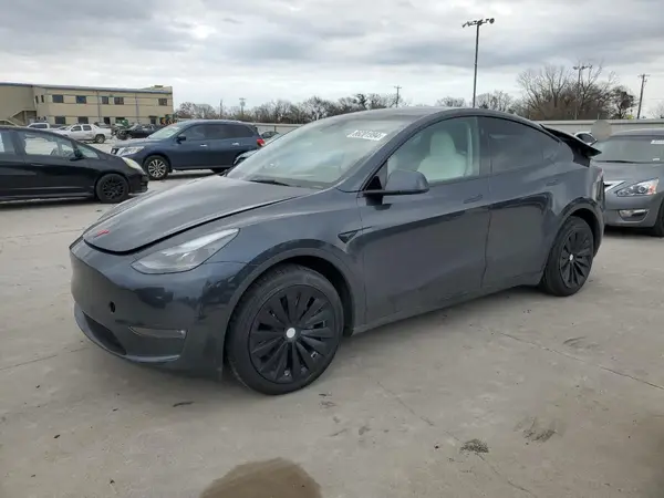 7SAYGAEE3RF071770 2024 TESLA MODEL Y - Image 1