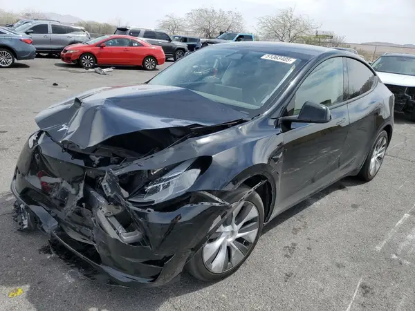 7SAYGAEE3RF073535 2024 TESLA MODEL Y - Image 1