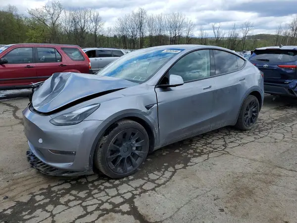7SAYGAEE3RF098659 2024 TESLA MODEL Y - Image 1