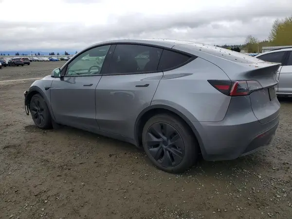 7SAYGAEE3RF124306 2024 TESLA MODEL Y - Image 2