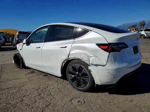 7SAYGAEE3RF126413 2024 TESLA MODEL Y - Image 2