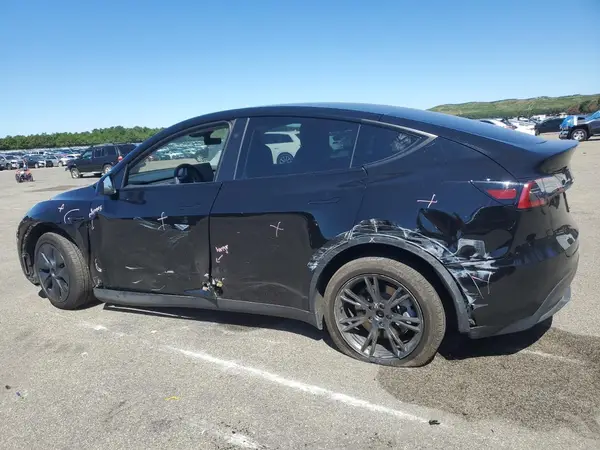 7SAYGAEE3RF132017 2024 TESLA MODEL Y - Image 2