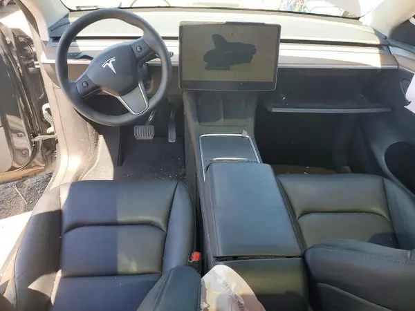 7SAYGAEE3RF132860 2024 TESLA MODEL Y - Image 8