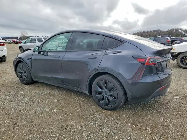 7SAYGAEE3RF151294 2024 TESLA MODEL Y - Image 2