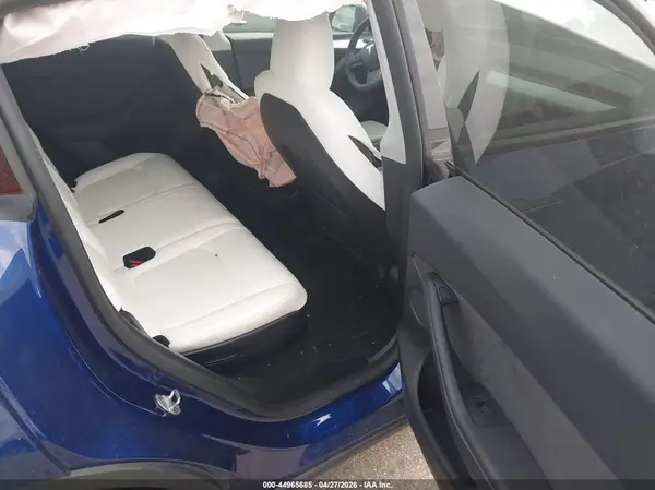 7SAYGAEE3RF159105 2024 TESLA MODEL Y - Image 8