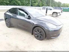 7SAYGAEE3RF163784 2024 TESLA MODEL Y