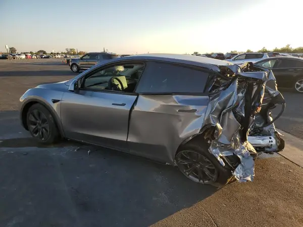 7SAYGAEE3RF168497 2024 TESLA MODEL Y - Image 2