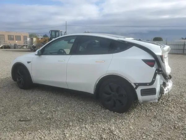 7SAYGAEE3RF192752 2024 TESLA MODEL Y - Image 2