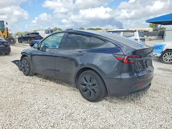 7SAYGAEE3RF207072 2024 TESLA MODEL Y - Image 2