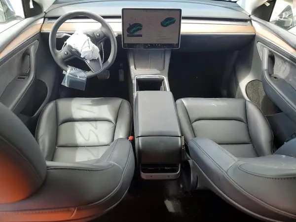 7SAYGAEE3RF207072 2024 TESLA MODEL Y - Image 8