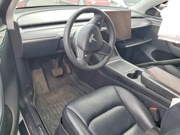 7SAYGAEE3RF208111 2024 TESLA MODEL Y - Image 8