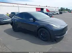7SAYGAEE3RF213812 2024 TESLA MODEL Y