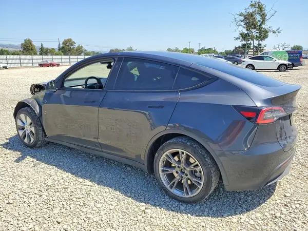 7SAYGAEE3RF993584 2024 TESLA MODEL Y - Image 2