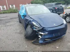 7SAYGAEE3SF221849 2025 TESLA MODEL Y