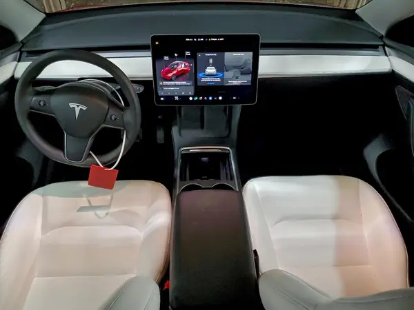 7SAYGAEE3SF222998 2025 TESLA MODEL Y - Image 8