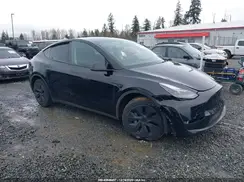 7SAYGAEE3SF240806 2025 TESLA MODEL Y