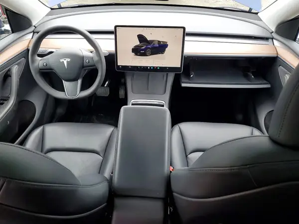 7SAYGAEE3SF287107 2025 TESLA MODEL Y - Image 8
