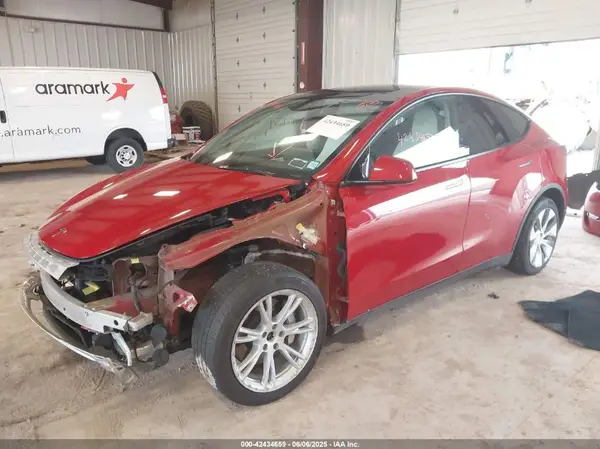 7SAYGAEE4NF309961 2022 TESLA MODEL Y - Image 2