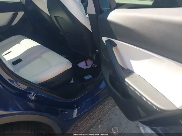 7SAYGAEE4NF314416 2022 TESLA MODEL Y - Image 8