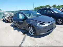 7SAYGAEE4NF364264 2022 TESLA MODEL Y